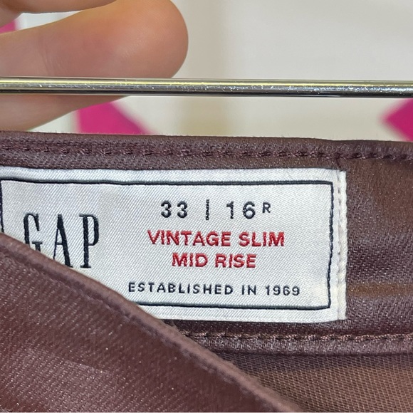 GAP, Vintage Slim Mid Rise, Wine Red Waxed Denim. Size 16R. Excellent condition! - Picture 4 of 7